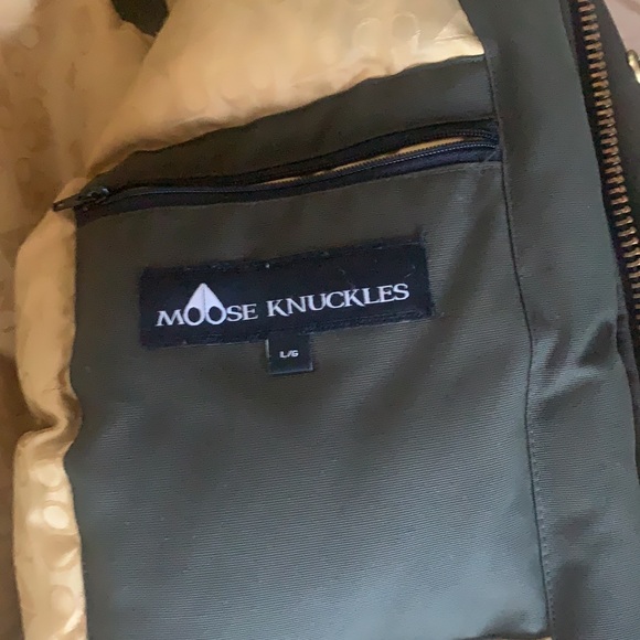 I am selling a moose knuckle size large - Picture 4 of 5